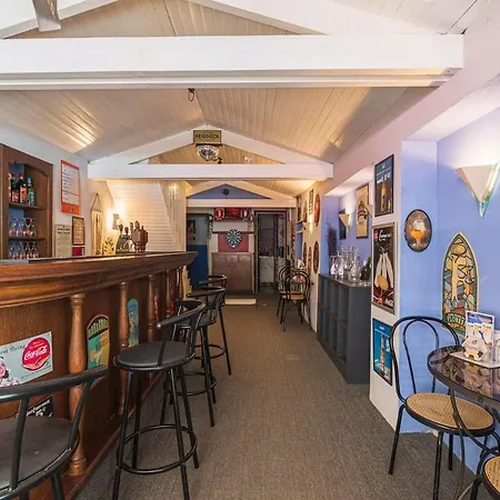 Bar A Bulles - Ancien Comptoir Transforme ריימס