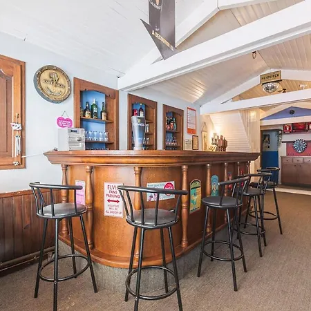 Holiday home Bar A Bulles - Ancien Comptoir Transforme